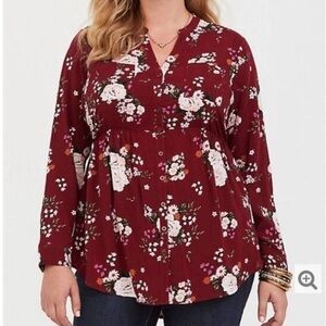 Torrid Emma Challis Floral Babydoll Blouse Size 2 Red Wine Button Front Top NWOT